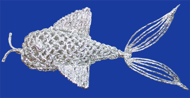 Sparkling art. Плетение из фольги: Рыбка. Мастер-класс. Готовая модель