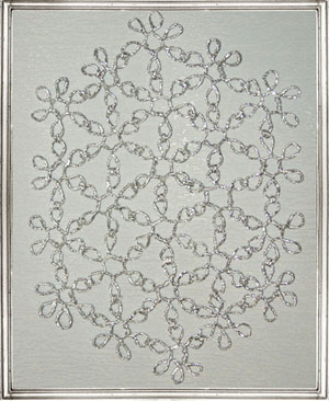 Галерея работ в технике плетения из фольги Олеси Емельяновой. Салфетка с цветочным орнаментом